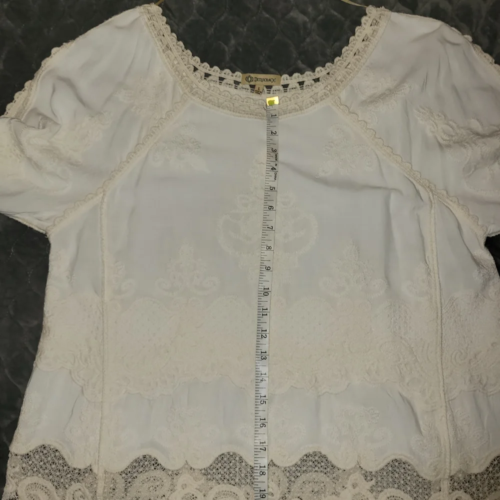 Democracy Cream Lace Trim Boho Blouse Size L Crochet Detail - Picture 11 of 12
